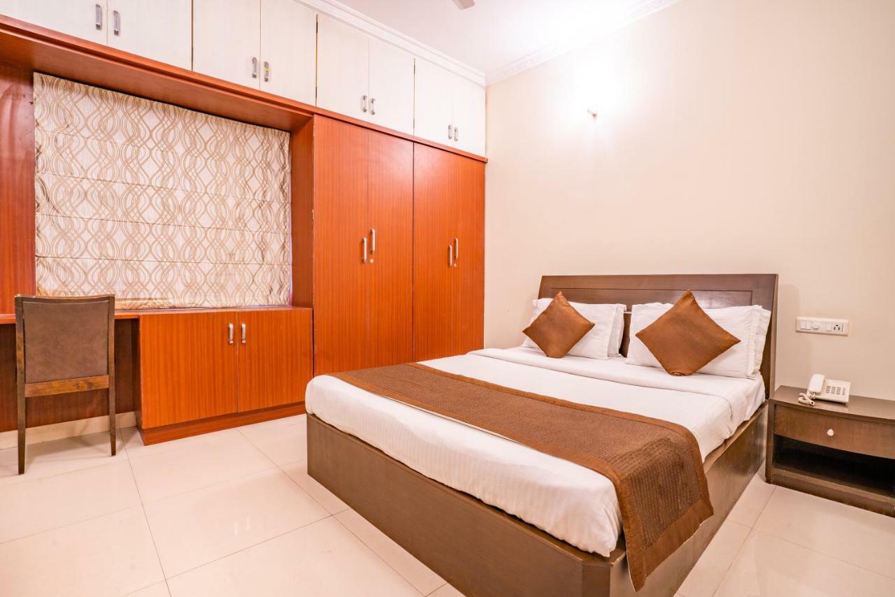 Blueberry Service Apartments ไฮเดอราบัด ภายนอก รูปภาพ