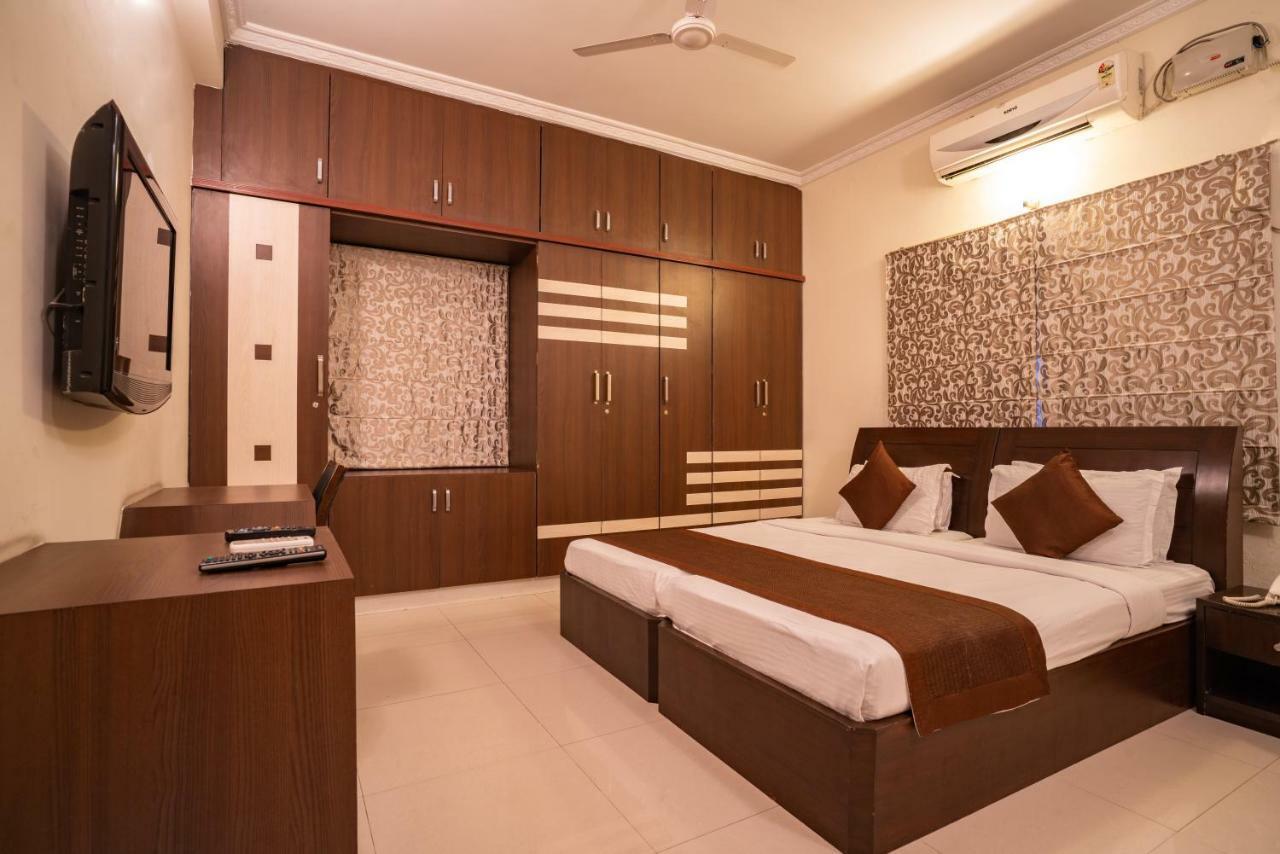 Blueberry Service Apartments ไฮเดอราบัด ภายนอก รูปภาพ